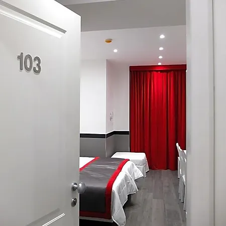 Astoria Golden Gate Hotel Rome