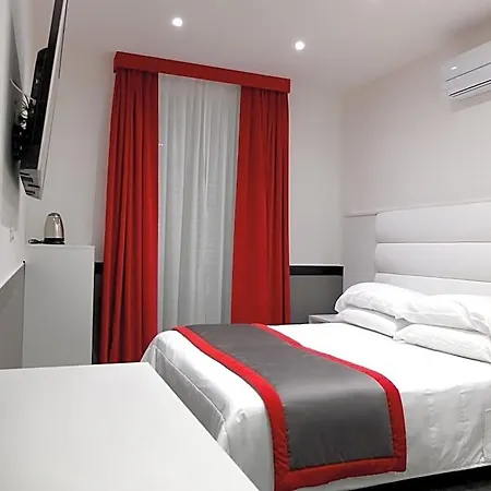 Astoria Golden Gate Hotel 2*