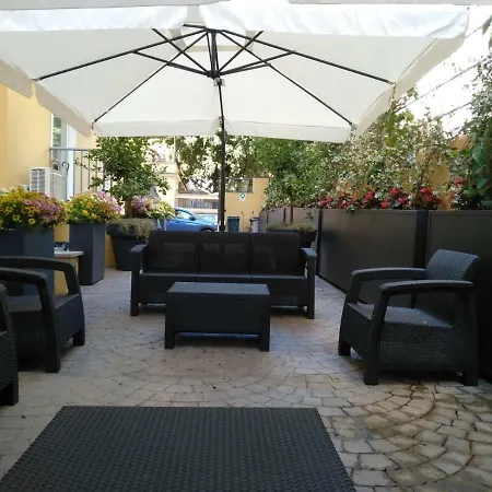 Astoria Golden Gate روما