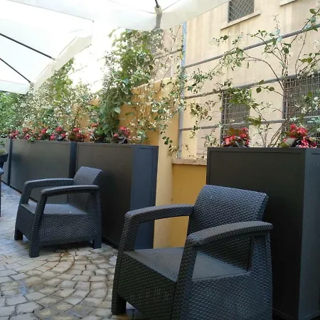 Astoria Golden Gate روما