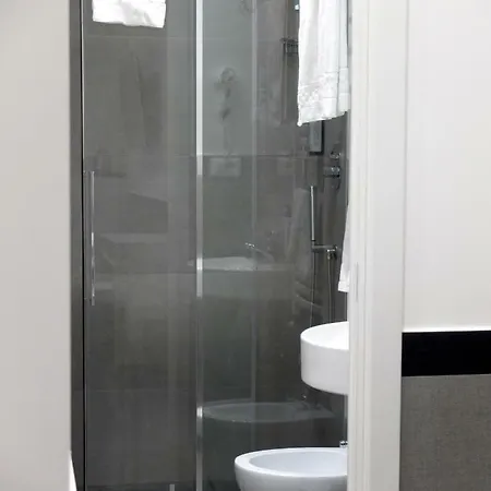 Astoria Golden Gate روما