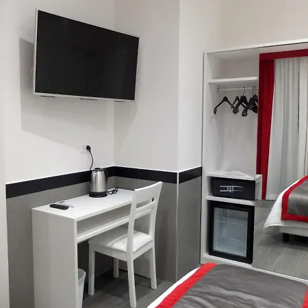 Astoria Golden Gate Hotell Rom