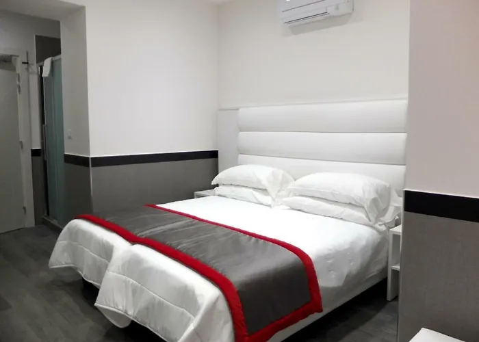 Hotel Astoria Golden Gate 2*